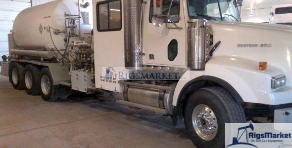 Kenworth Nitrogen Pumping Truck