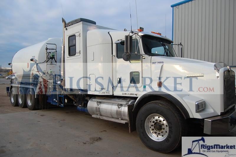 Kenworth Nitrogen Pumping Truck