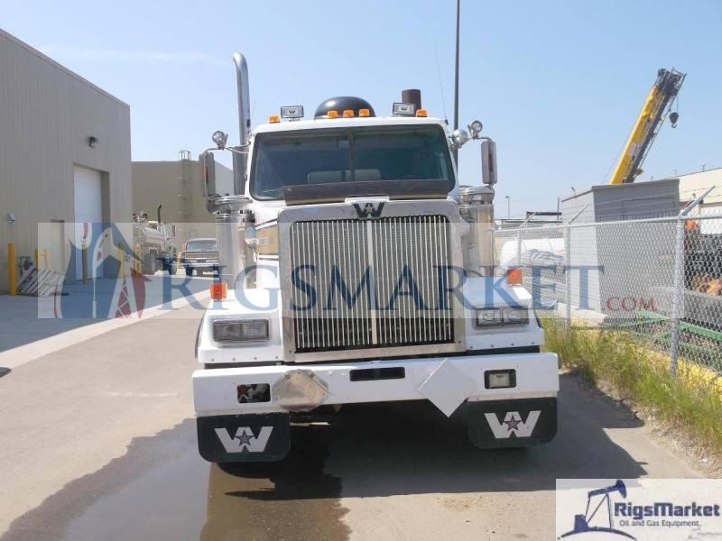 USED HOT OILER ON A 2003 WESTERN STAR TRUCK