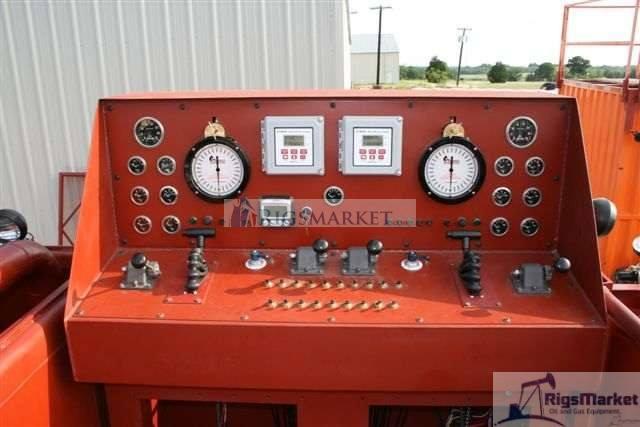 Twin Cementing Trailer with HT400 Pumps