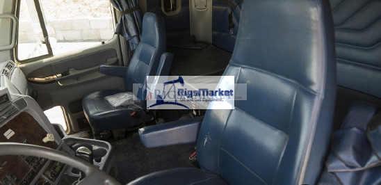 FREIGHTLINER WIRELINE UNIT