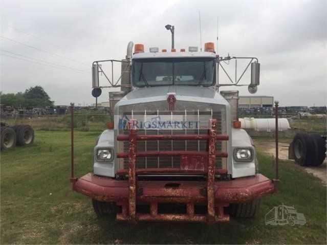 2010 KENWORTH T800 Heavy Duty Winch / Oil Field Truck 1