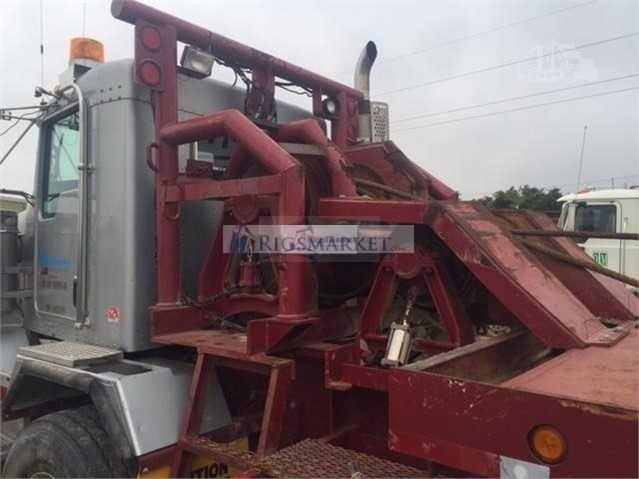 2010 KENWORTH T800 Heavy Duty Winch / Oil Field Truck 1