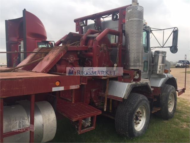2010 KENWORTH T800 Heavy Duty Winch / Oil Field Truck 1