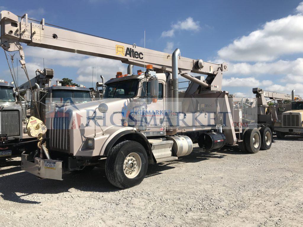 Coiled tubing Cranes