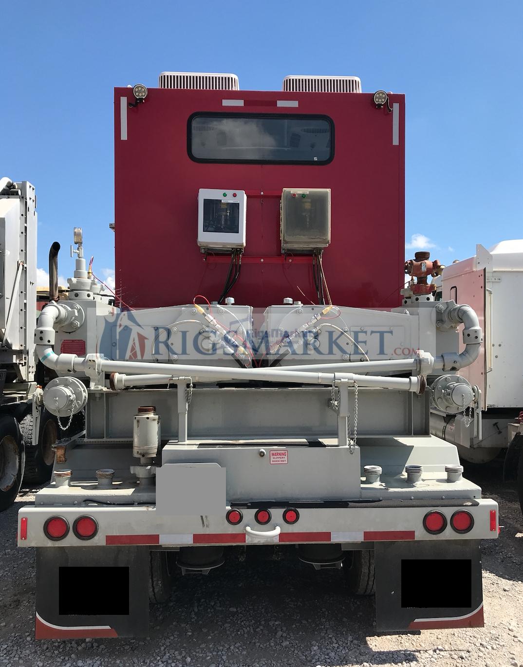 Acid Twin Pumping units.