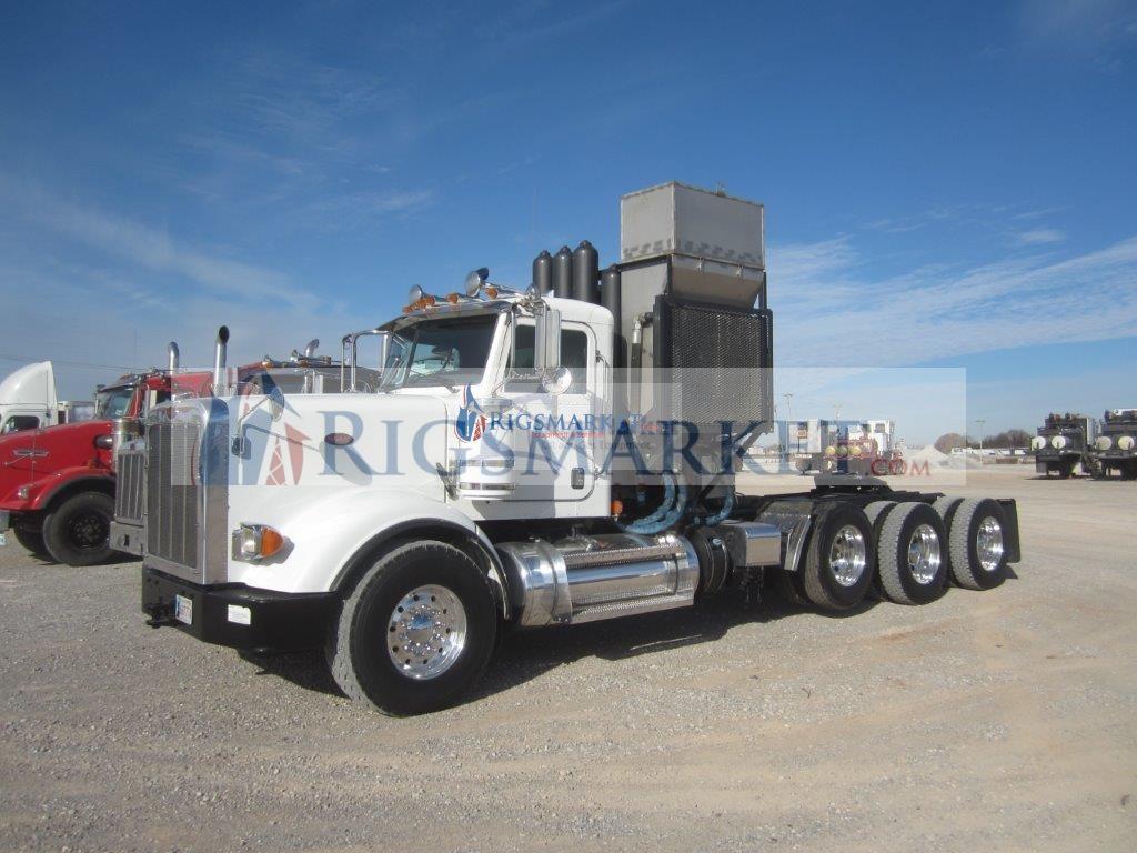 HYDRA RIG COILED TUNING TRACTOR