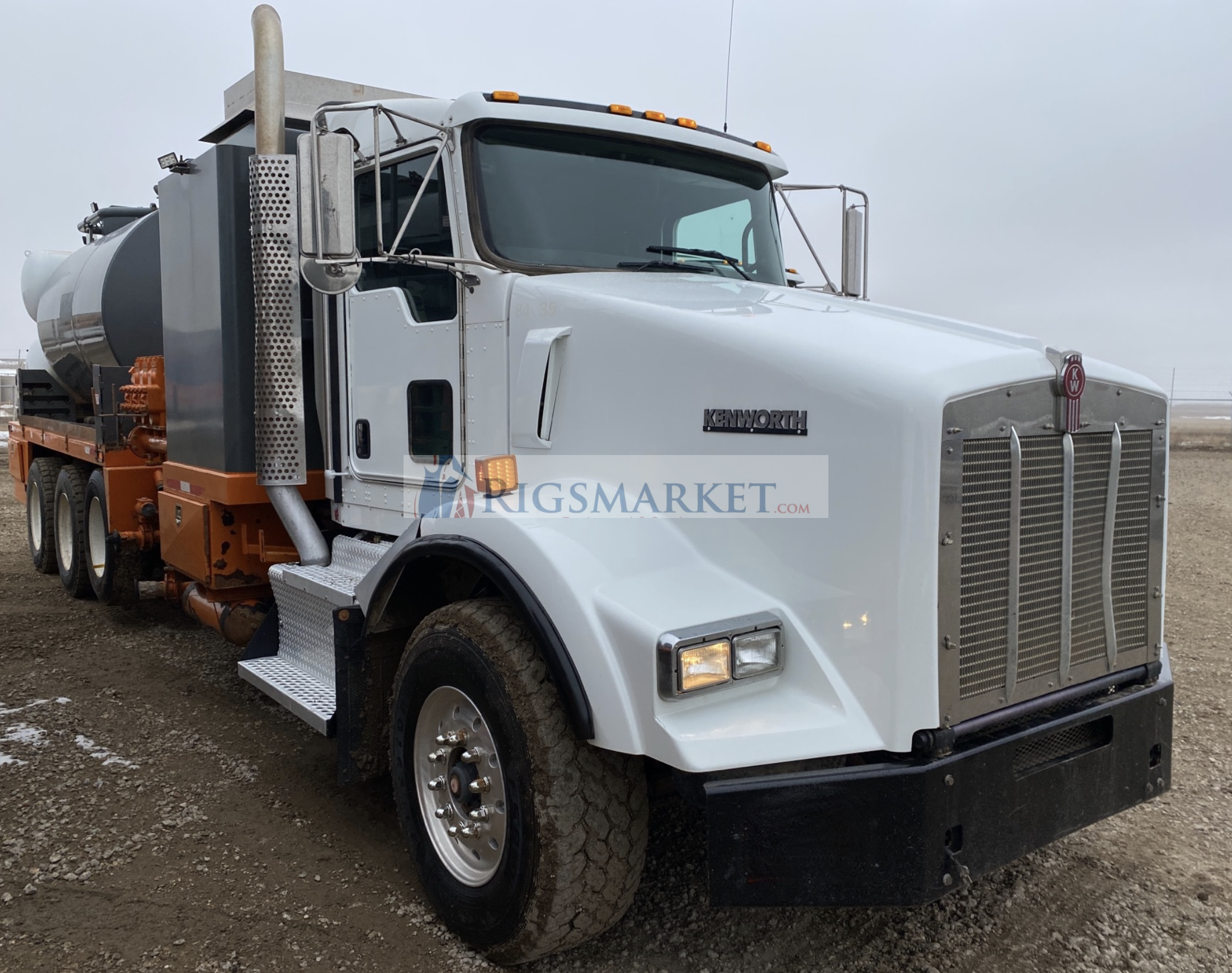 2015 Kenworth T800 Hot Oil Truck