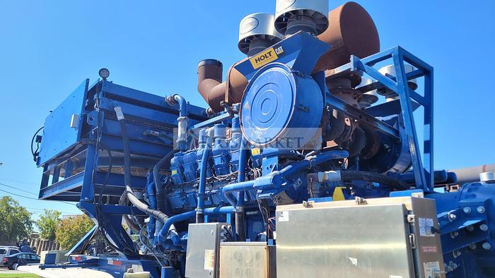 TRIPLEX 2250 HP FRAC PUMP