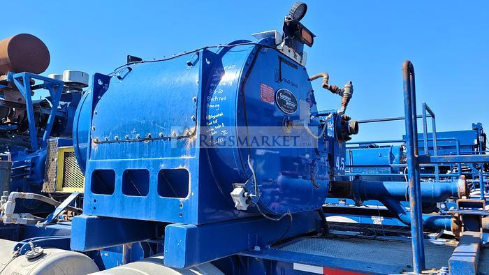 TRIPLEX 2250 HP FRAC PUMP